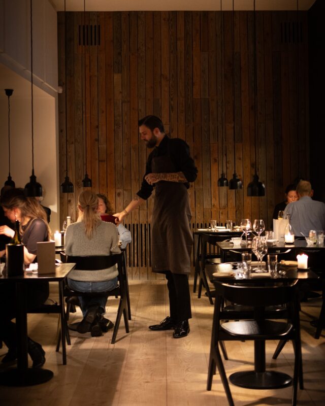 The weekend is just around the corner ✨  At RADIO, that means long evenings, a buzzing dining room  And a menu full of the season’s flavours - from warm, comforting sauces to bright autumn vegetables.